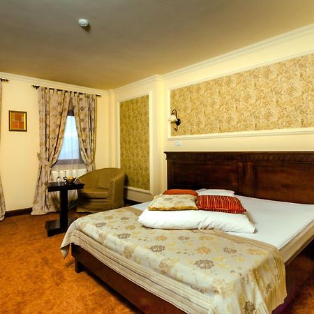 Nobillis - Carpathian Residence Peştera Quarto foto