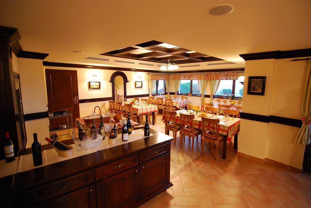 Nobillis - Carpathian Residence Peştera Exterior foto